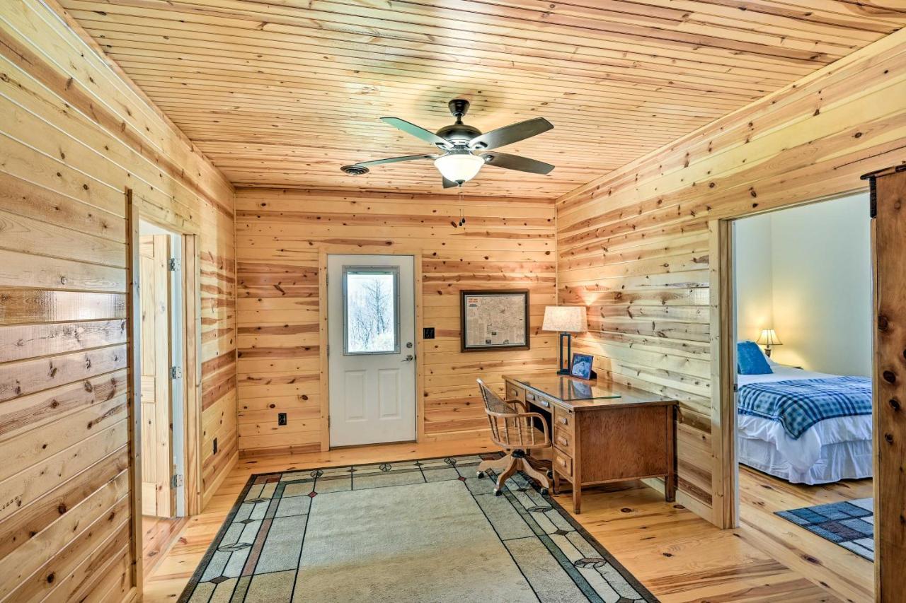 Breathtaking Elkin Getaway With Vineyard Views! Vila Exterior foto
