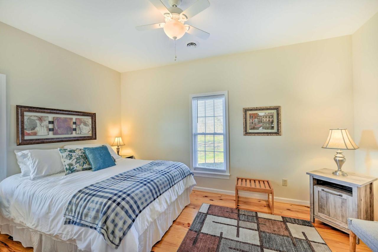 Breathtaking Elkin Getaway With Vineyard Views! Vila Exterior foto