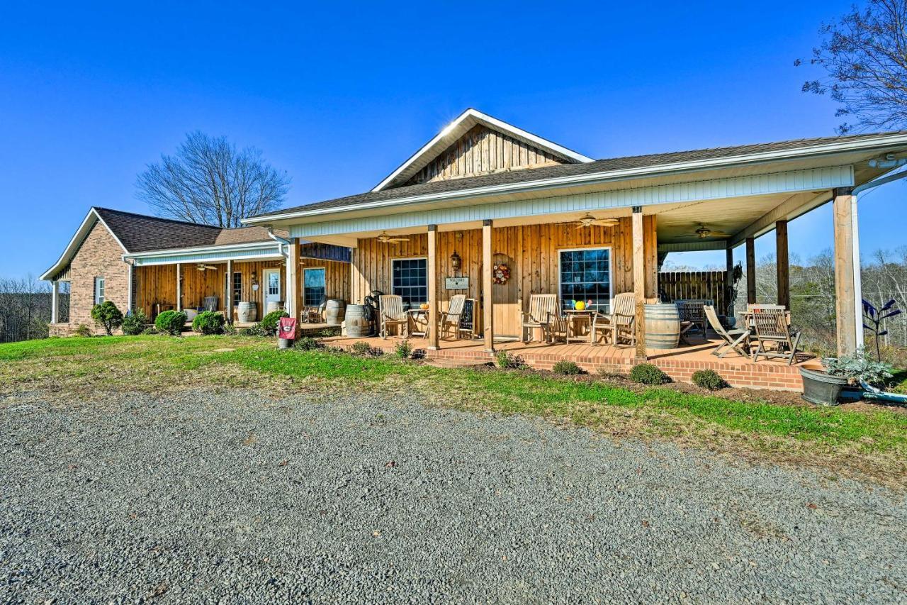 Breathtaking Elkin Getaway With Vineyard Views! Vila Exterior foto