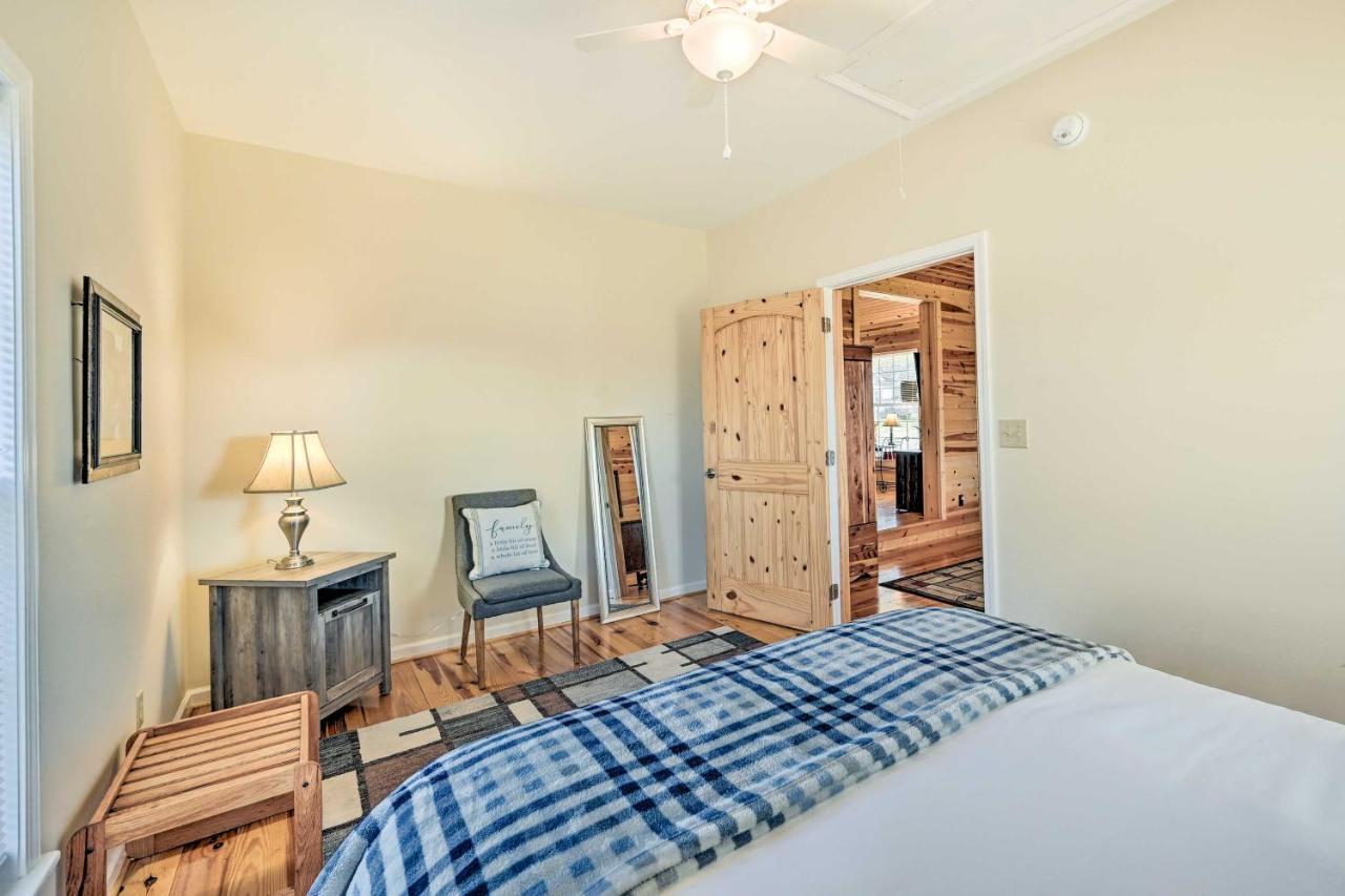 Breathtaking Elkin Getaway With Vineyard Views! Vila Exterior foto