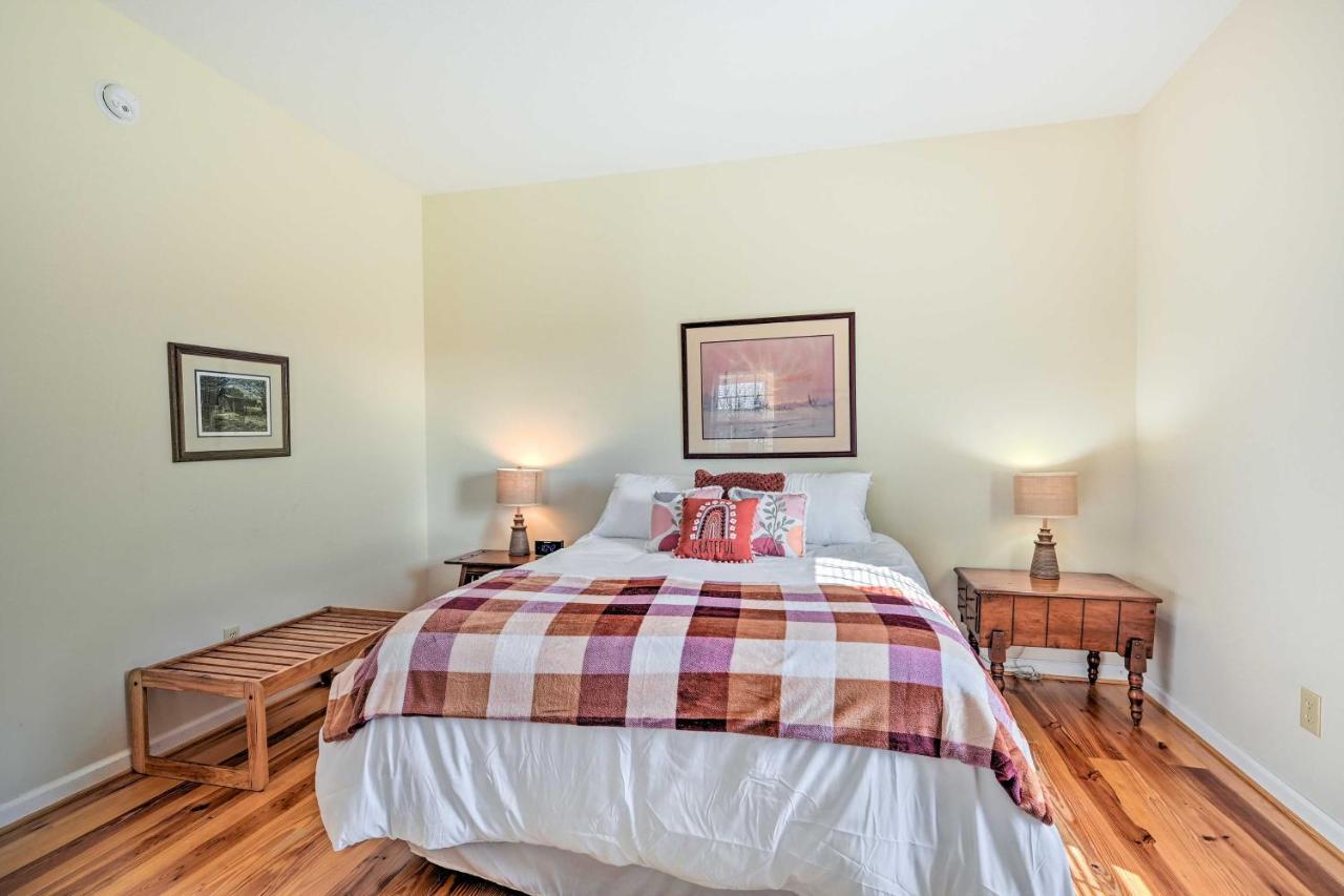 Breathtaking Elkin Getaway With Vineyard Views! Vila Exterior foto