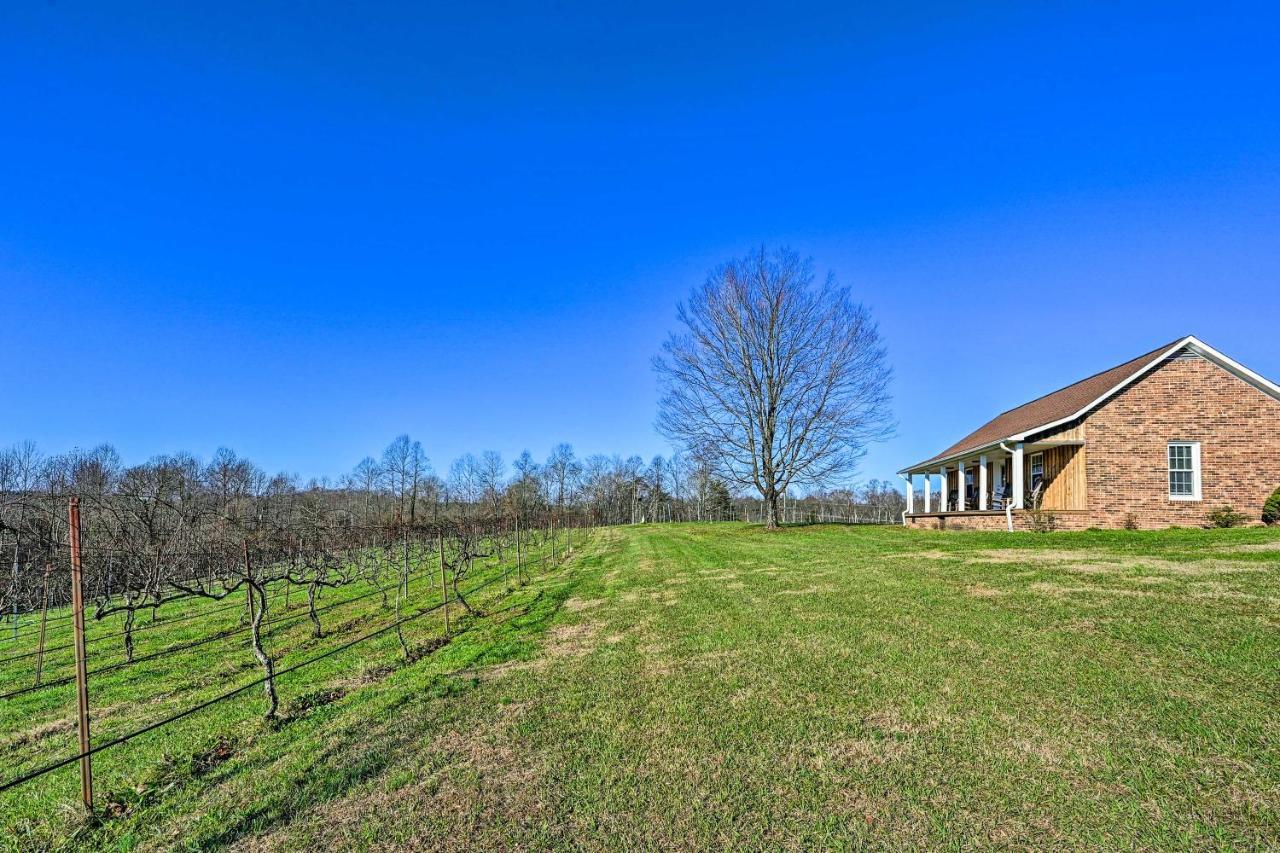 Breathtaking Elkin Getaway With Vineyard Views! Vila Exterior foto