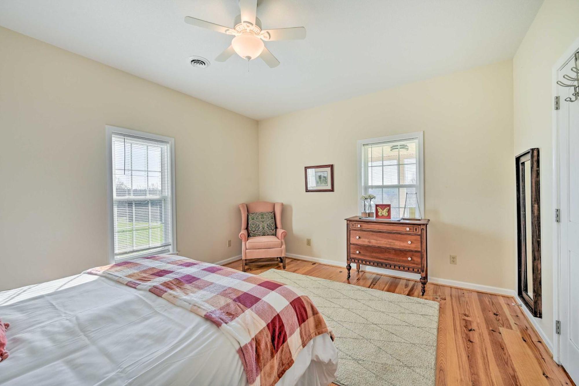 Breathtaking Elkin Getaway With Vineyard Views! Vila Exterior foto