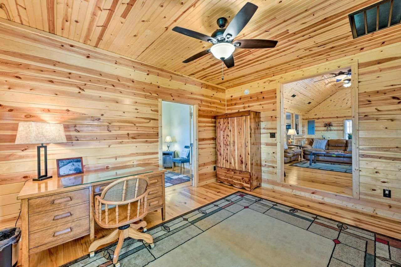 Breathtaking Elkin Getaway With Vineyard Views! Vila Exterior foto